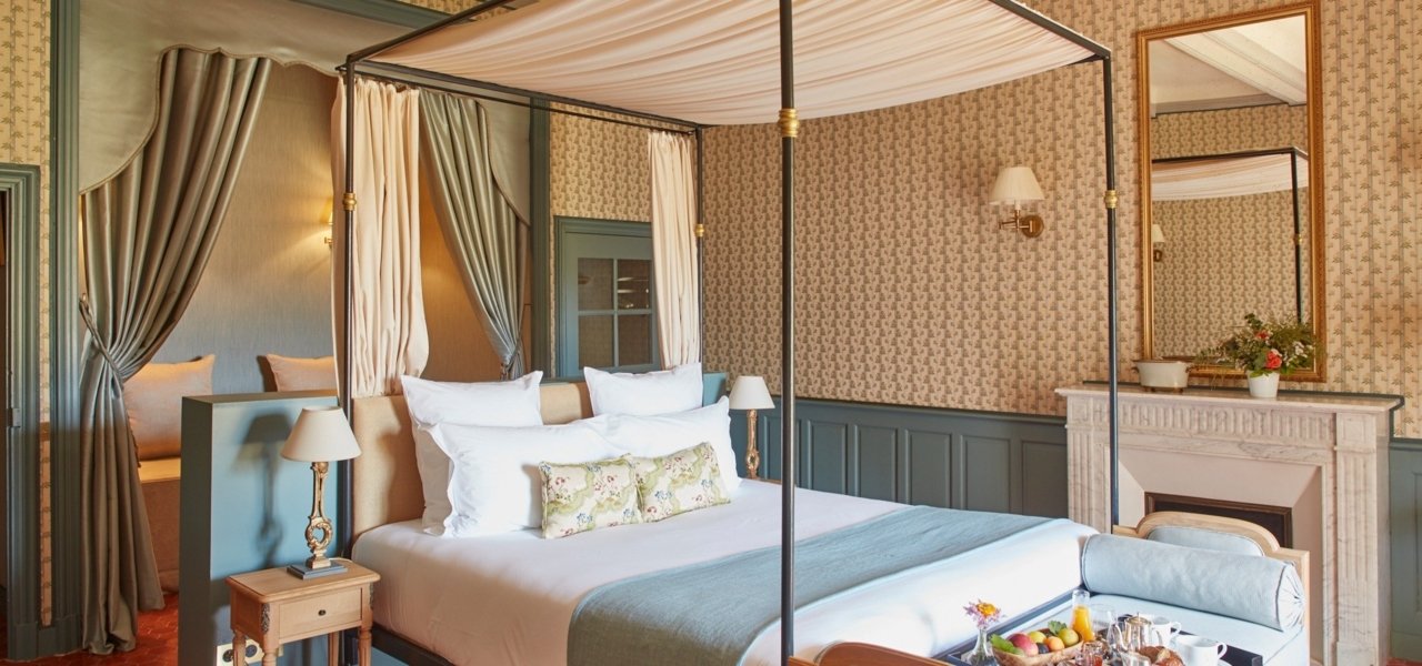 Stay at Château de Fonscolombe (Aix en Provence)  Wine Paths